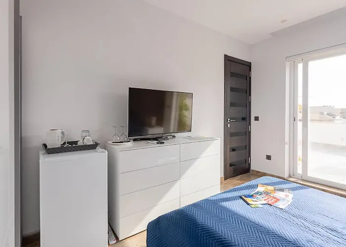 Гостевой дом Belvedere Airport *