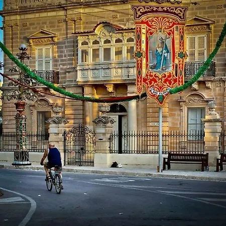 Belvedere Airport Safi