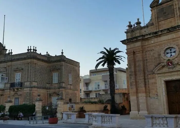 Belvedere Airport بيت ضيافة *